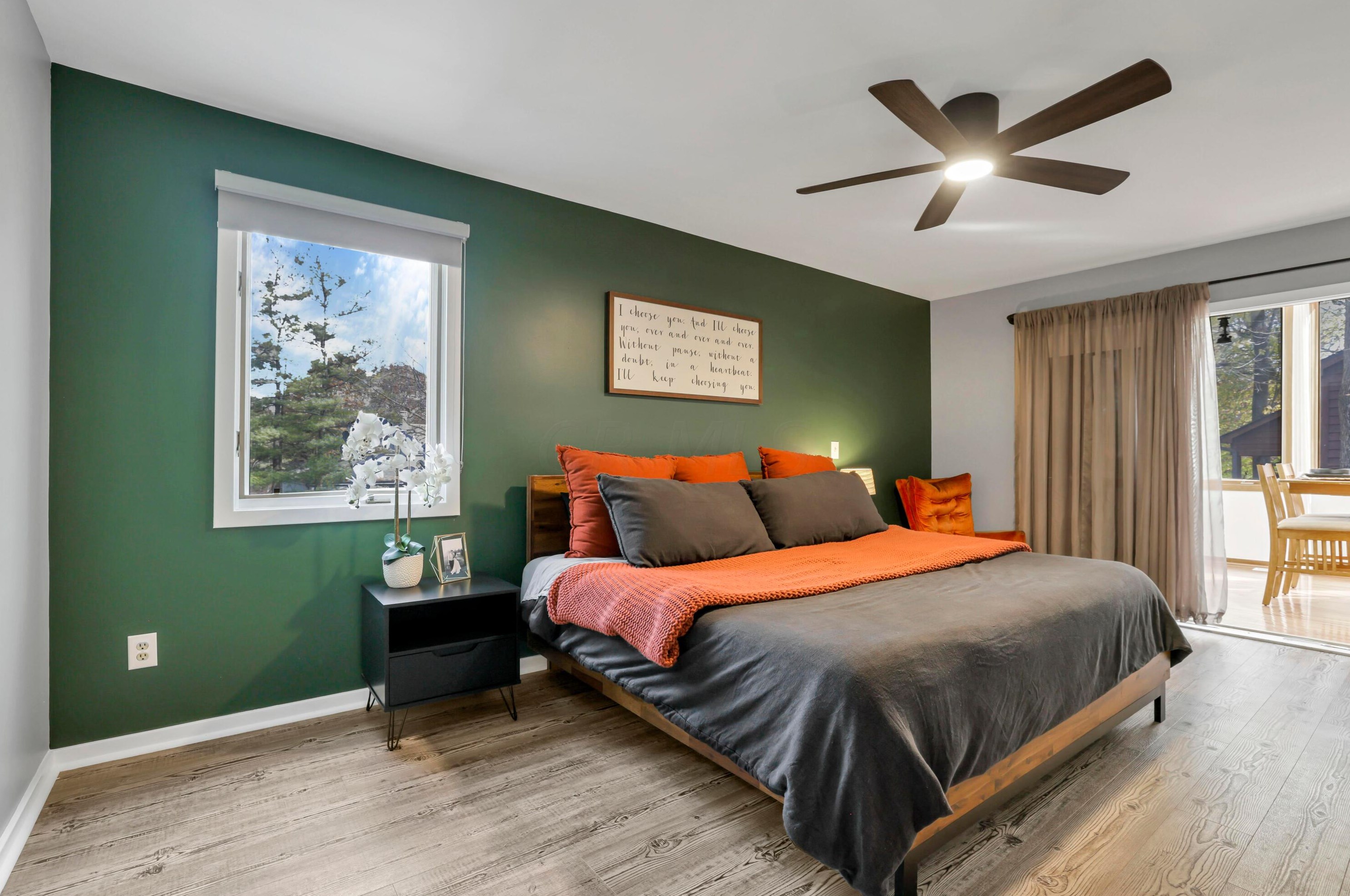 331 Lakeside Dr, Westerville OH  43081-3043 exterior