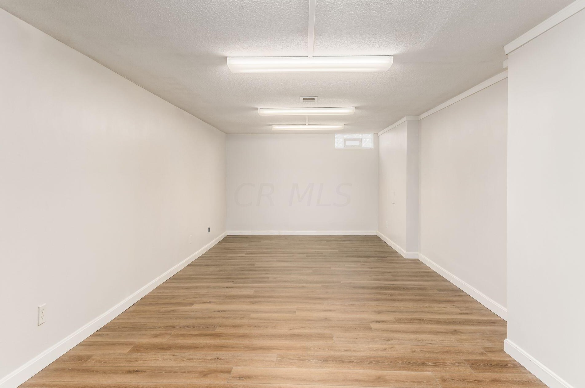 81 Stornoway Dr, Columbus OH 43213-2158 exterior