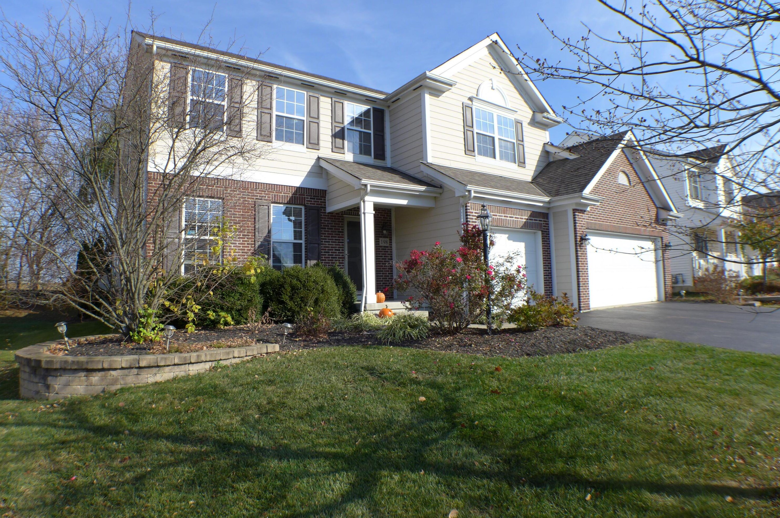 198 Longleaf St, Pickerington, OH 43147-7940
