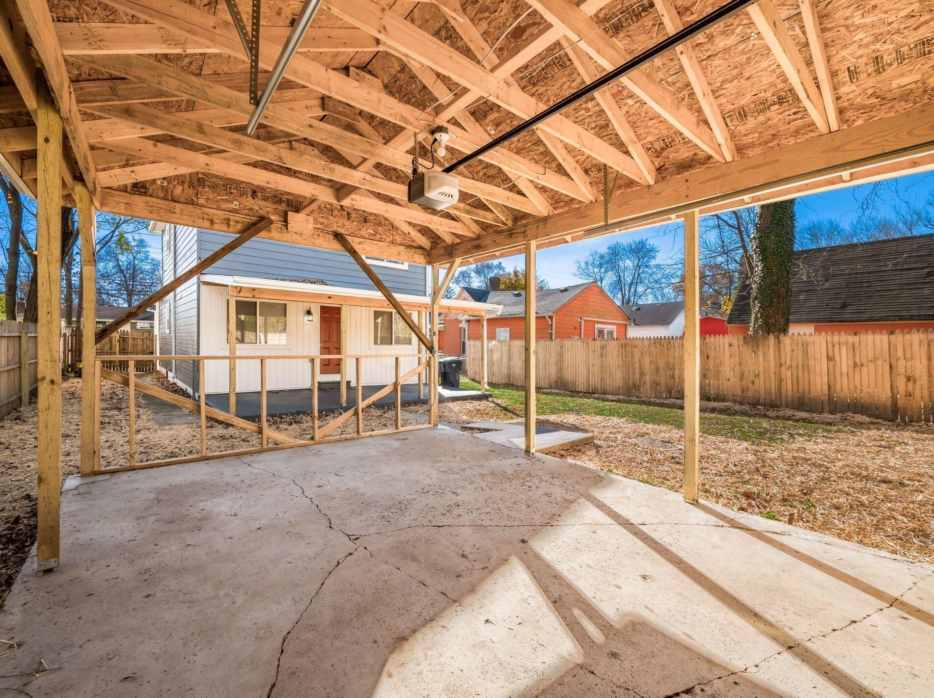 2318 Ridgeway Ave, Columbus OH  43219-2665 exterior