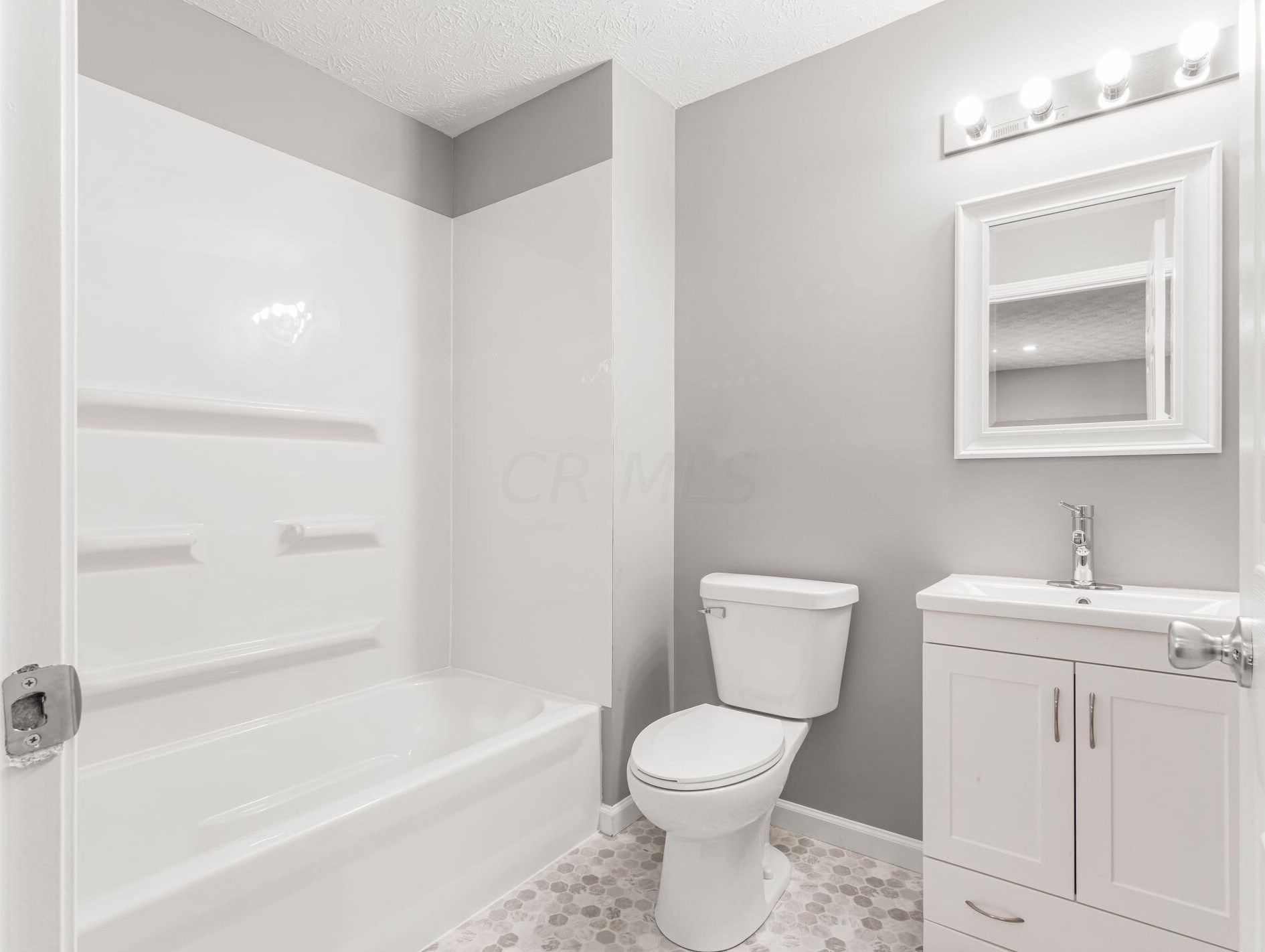 2318 Ridgeway Ave, Columbus OH  43219-2665 exterior