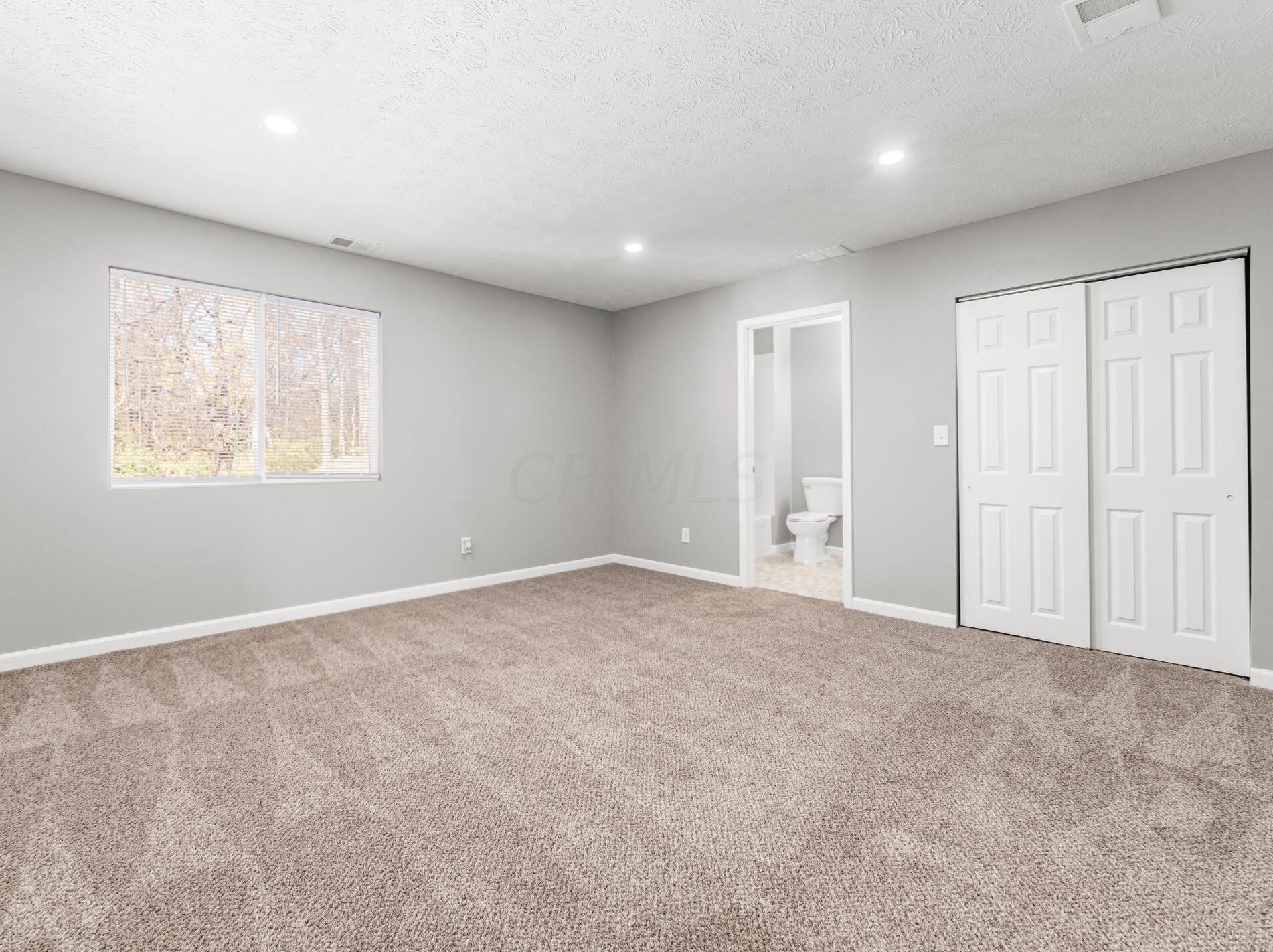 2318 Ridgeway Ave, Columbus OH  43219-2665 exterior