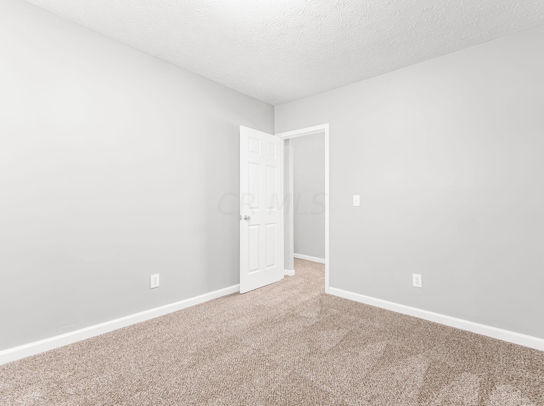 2318 Ridgeway Ave, Columbus OH  43219-2665 exterior