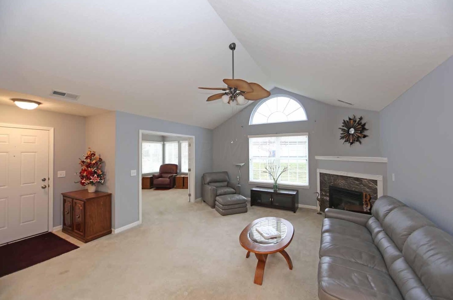 119 Colonial Woods Dr #32, Mount Vernon, OH 43050