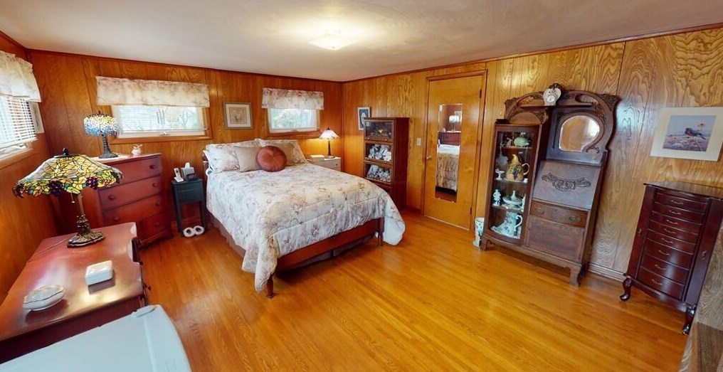 51 Deerfield Rd, North Woodbury OH  44813-9299 exterior