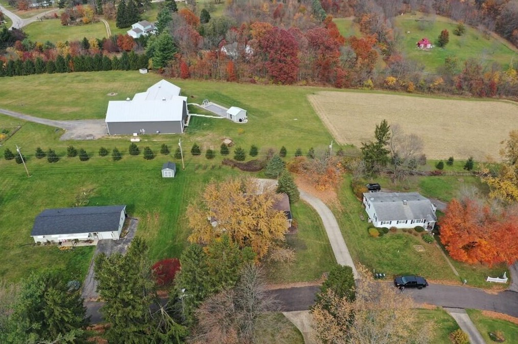 51 Deerfield Rd, North Woodbury OH  44813-9299 exterior