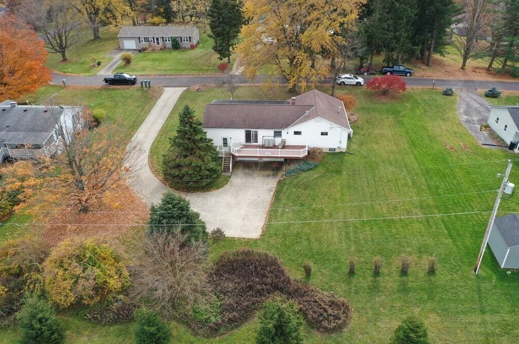 51 Deerfield Rd, North Woodbury OH  44813-9299 exterior