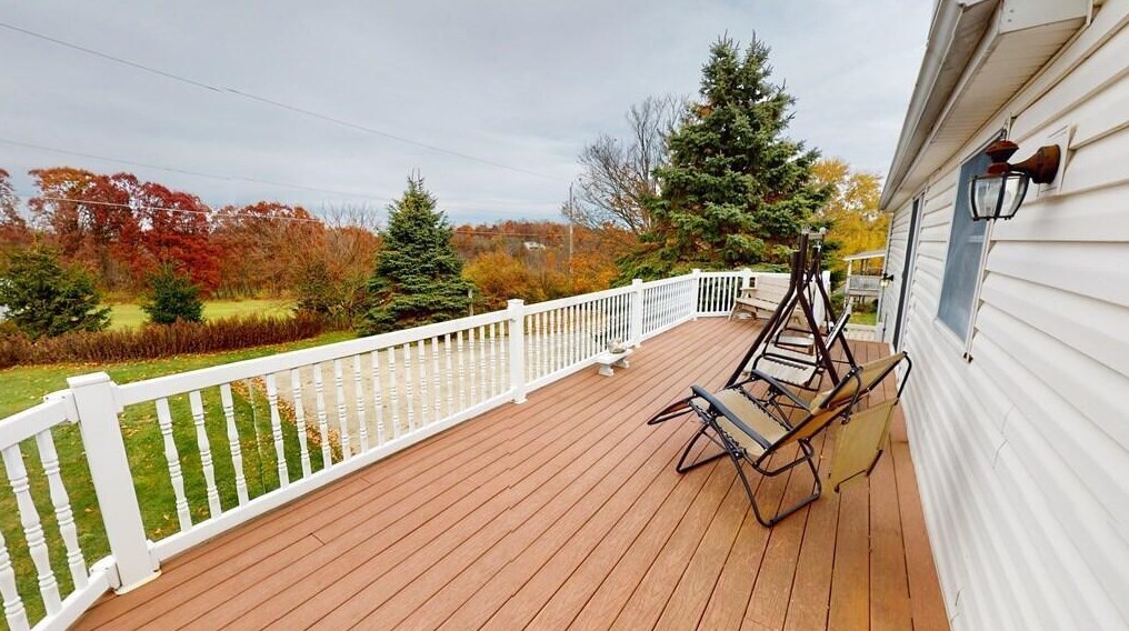 51 Deerfield Rd, North Woodbury OH  44813-9299 exterior