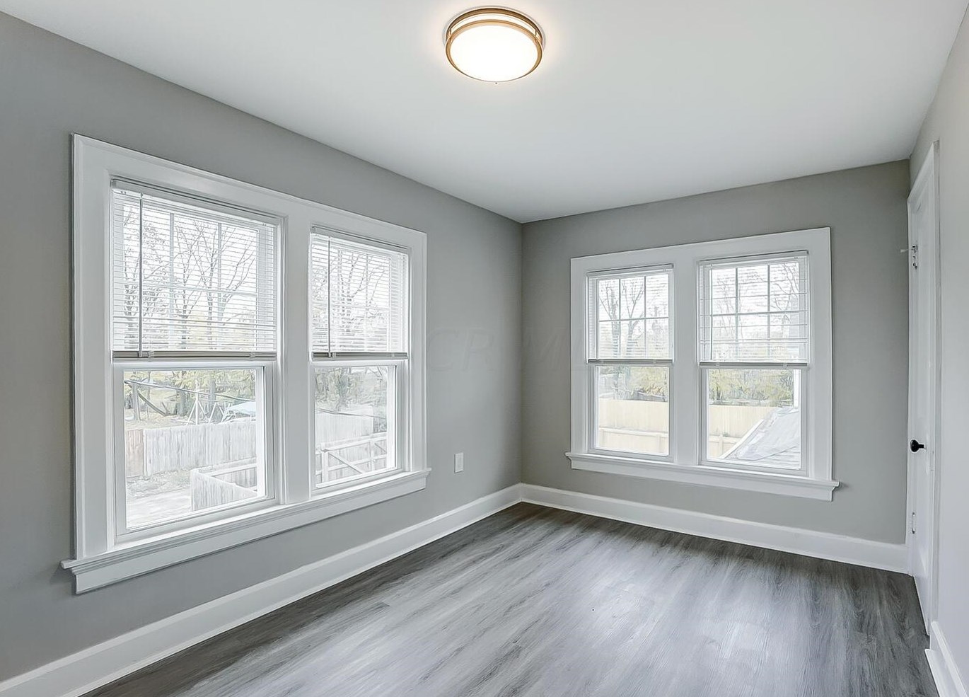 101 Harris Ave, Columbus OH 43204-3342 exterior