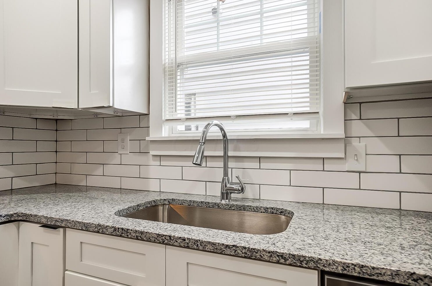 101 Harris Ave, Columbus OH 43204-3342 exterior