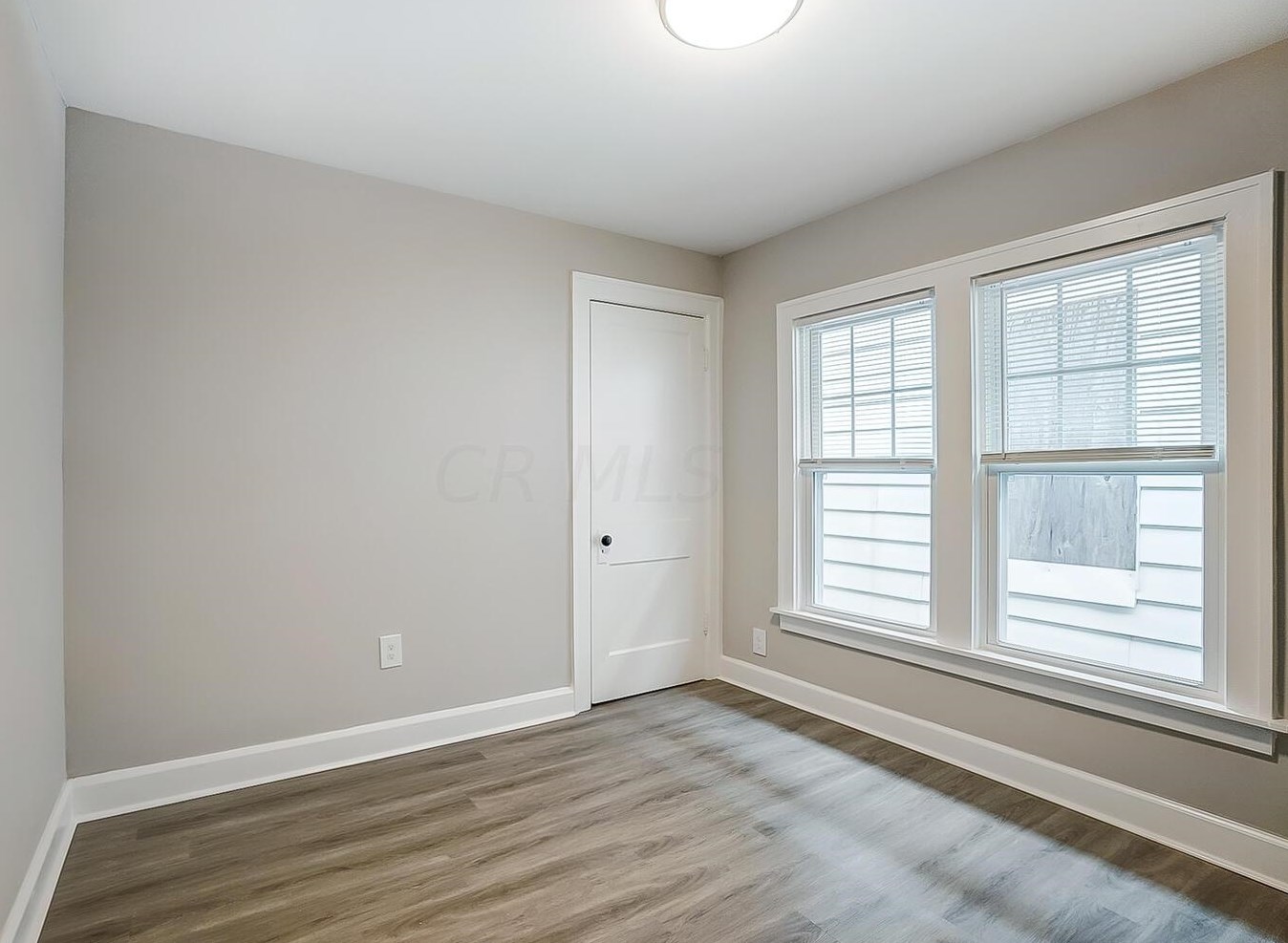 101 Harris Ave, Columbus OH 43204-3342 exterior