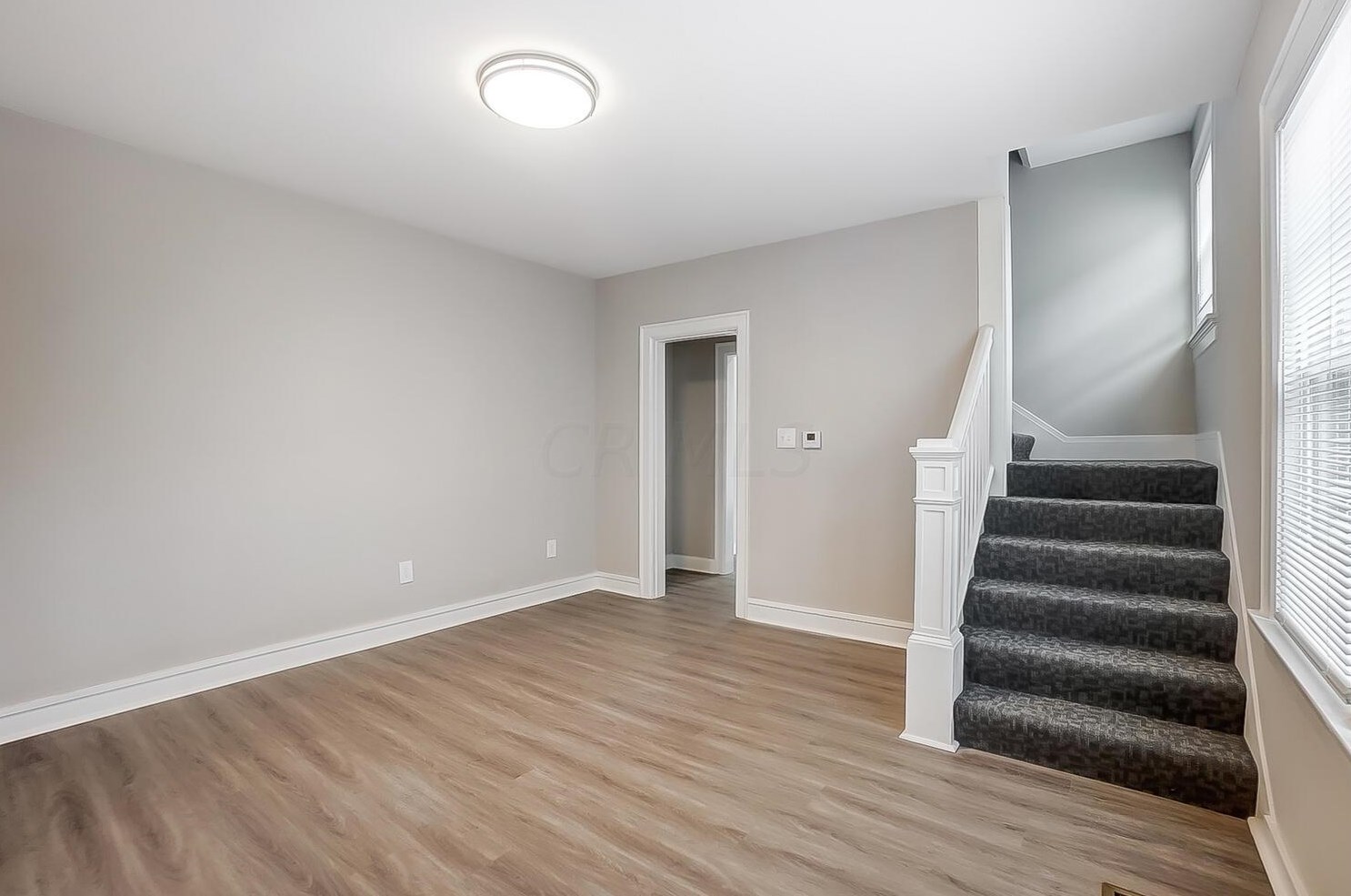 101 Harris Ave, Columbus OH 43204-3342 exterior