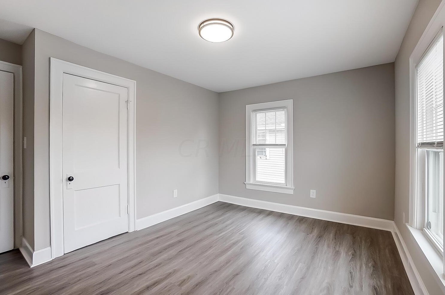 101 Harris Ave, Columbus OH 43204-3342 exterior