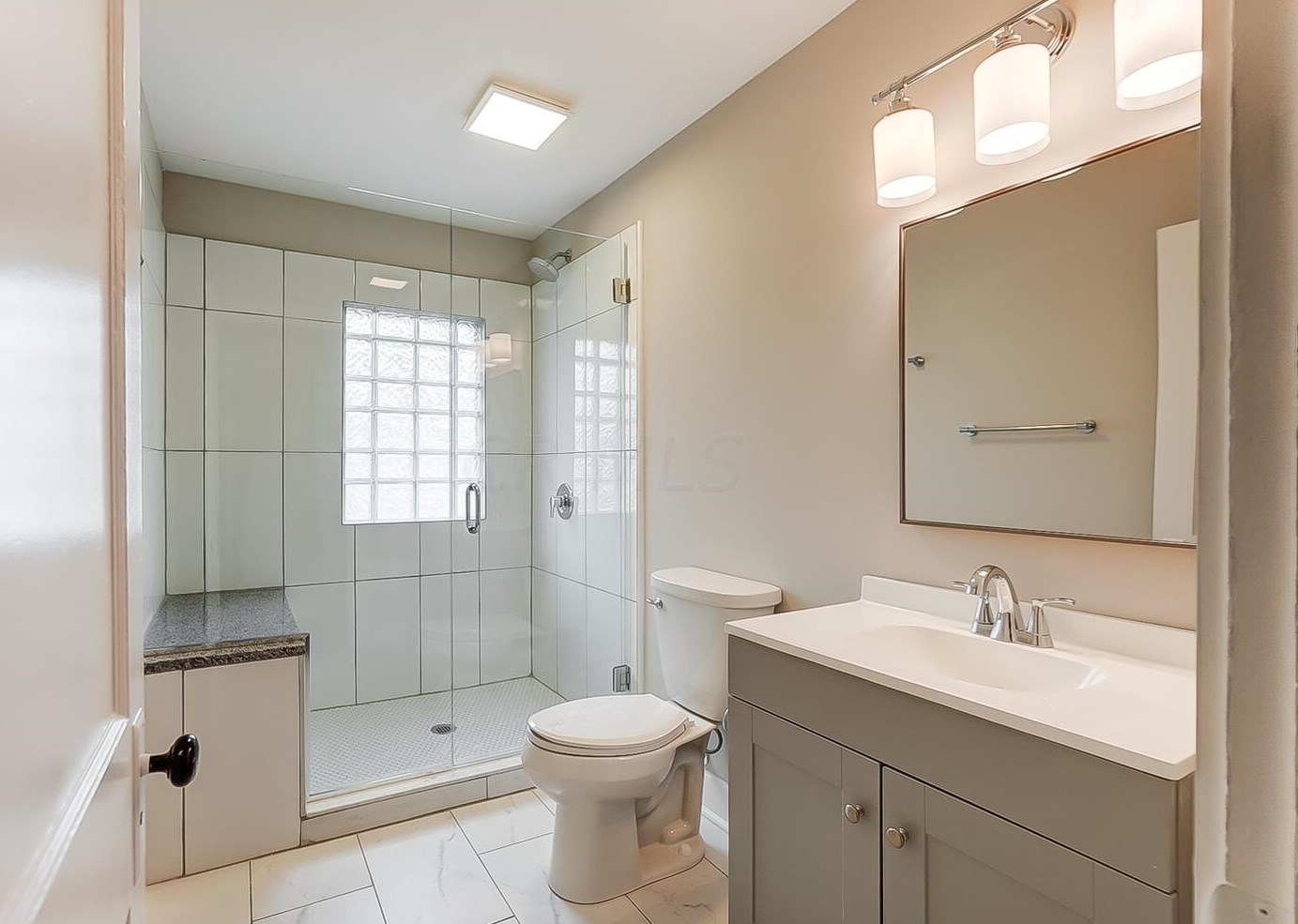 101 Harris Ave, Columbus OH 43204-3342 exterior