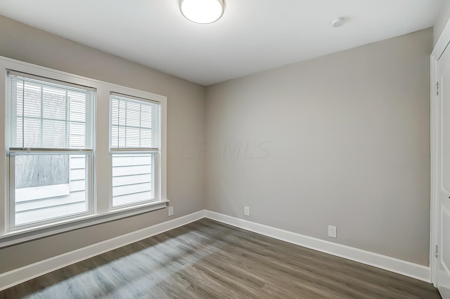 101 Harris Ave, Columbus OH 43204-3342 exterior