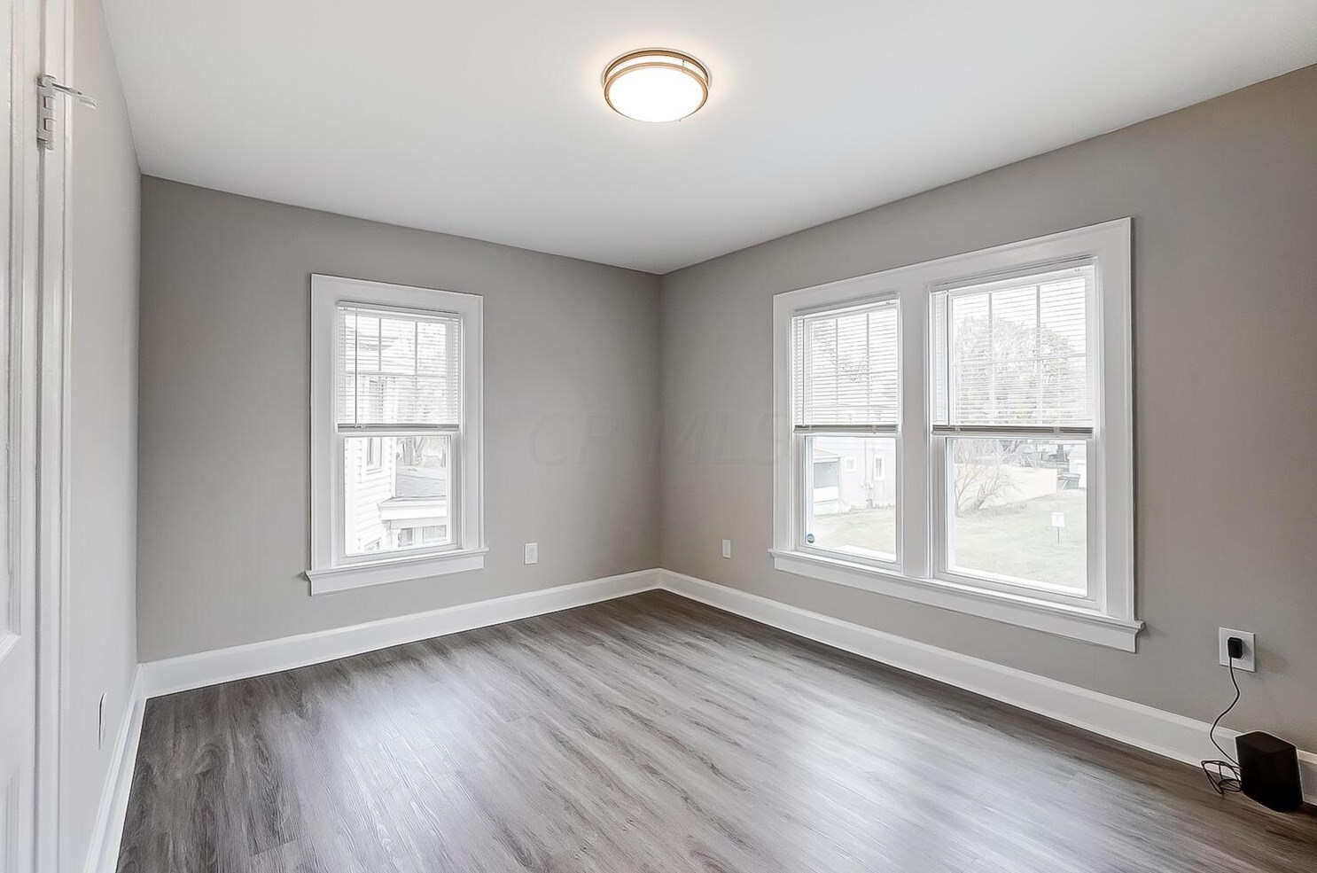 101 Harris Ave, Columbus OH 43204-3342 exterior