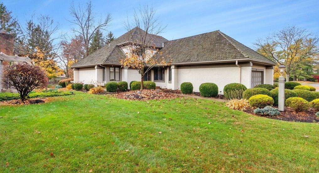185 Green Springs Dr, Columbus, OH 43235-4644