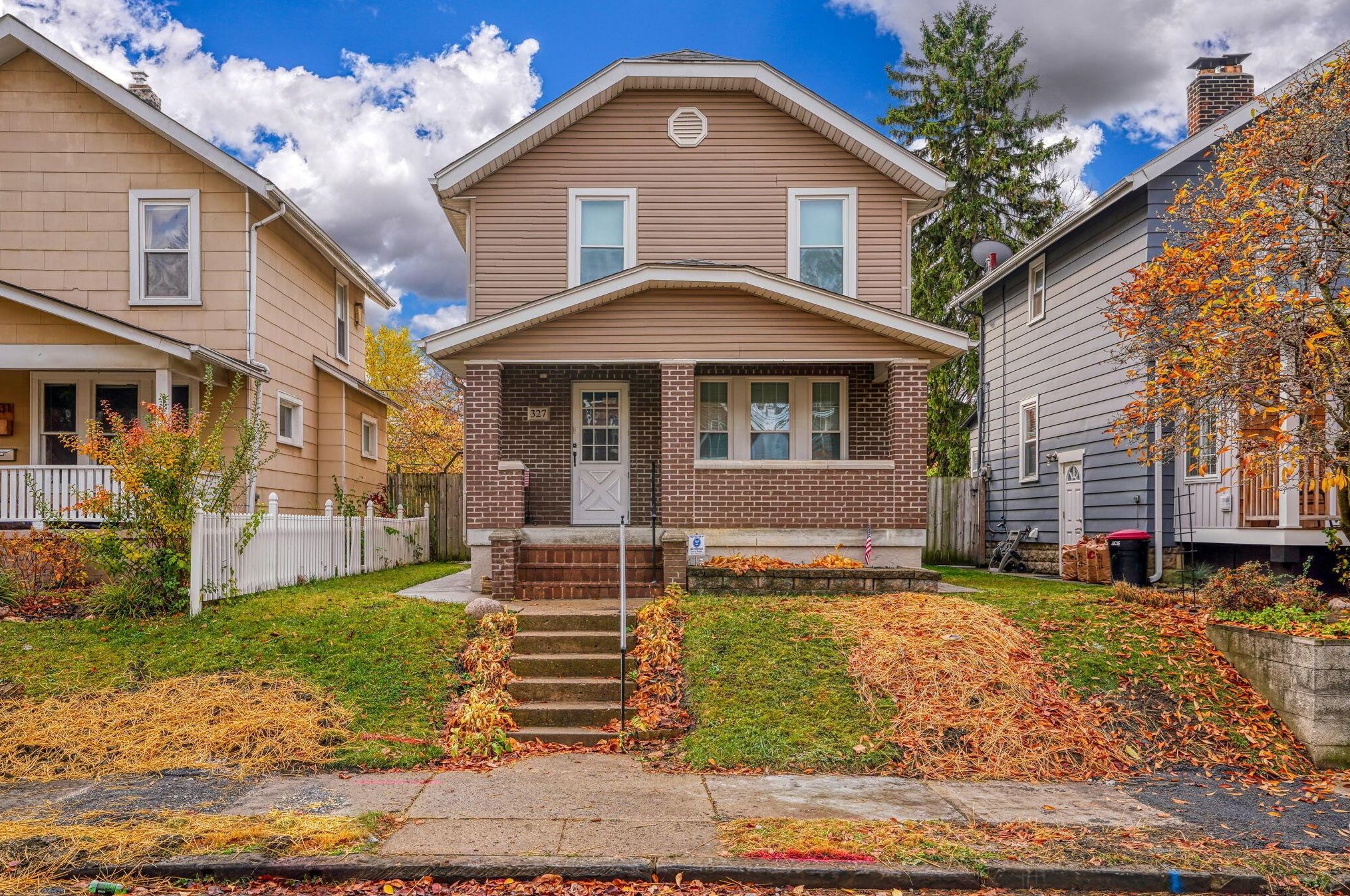 327 Hinman Ave, Columbus, OH 43207-1905