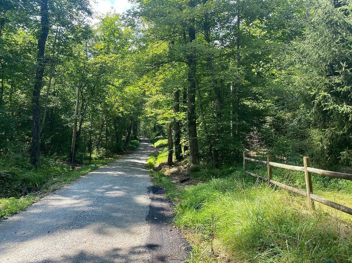 15693 Rockyfork Rd, Rockbridge, OH 43149-9618