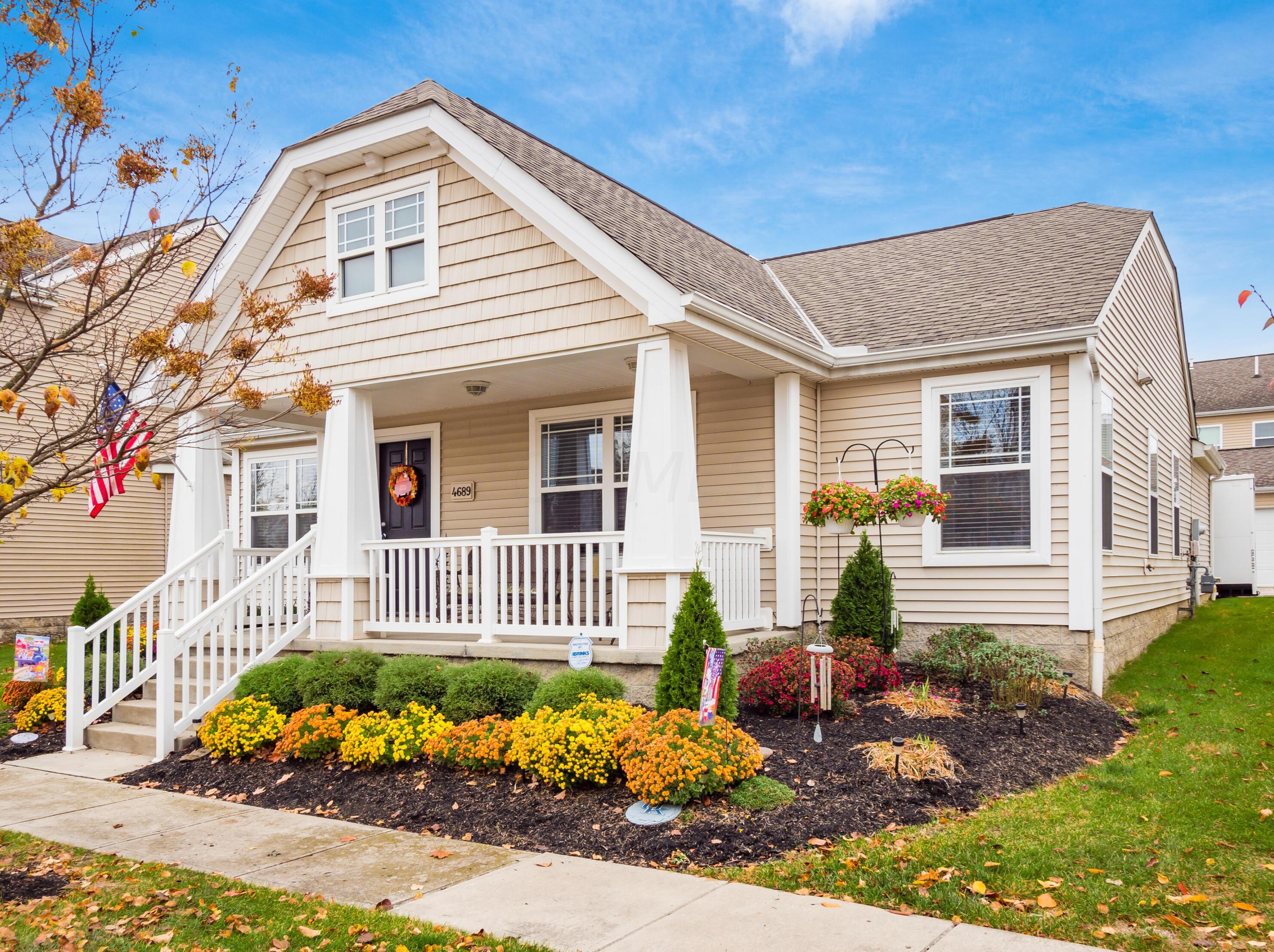 4689 Snowy Meadow Dr, Darbydale, OH 43123