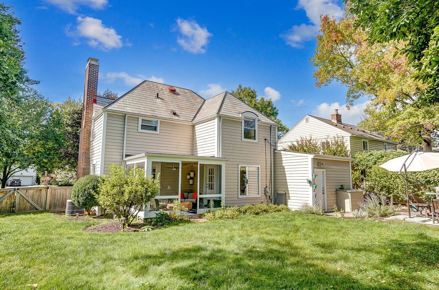 2646 Northwest Blvd, Columbus OH  43221-3345 exterior