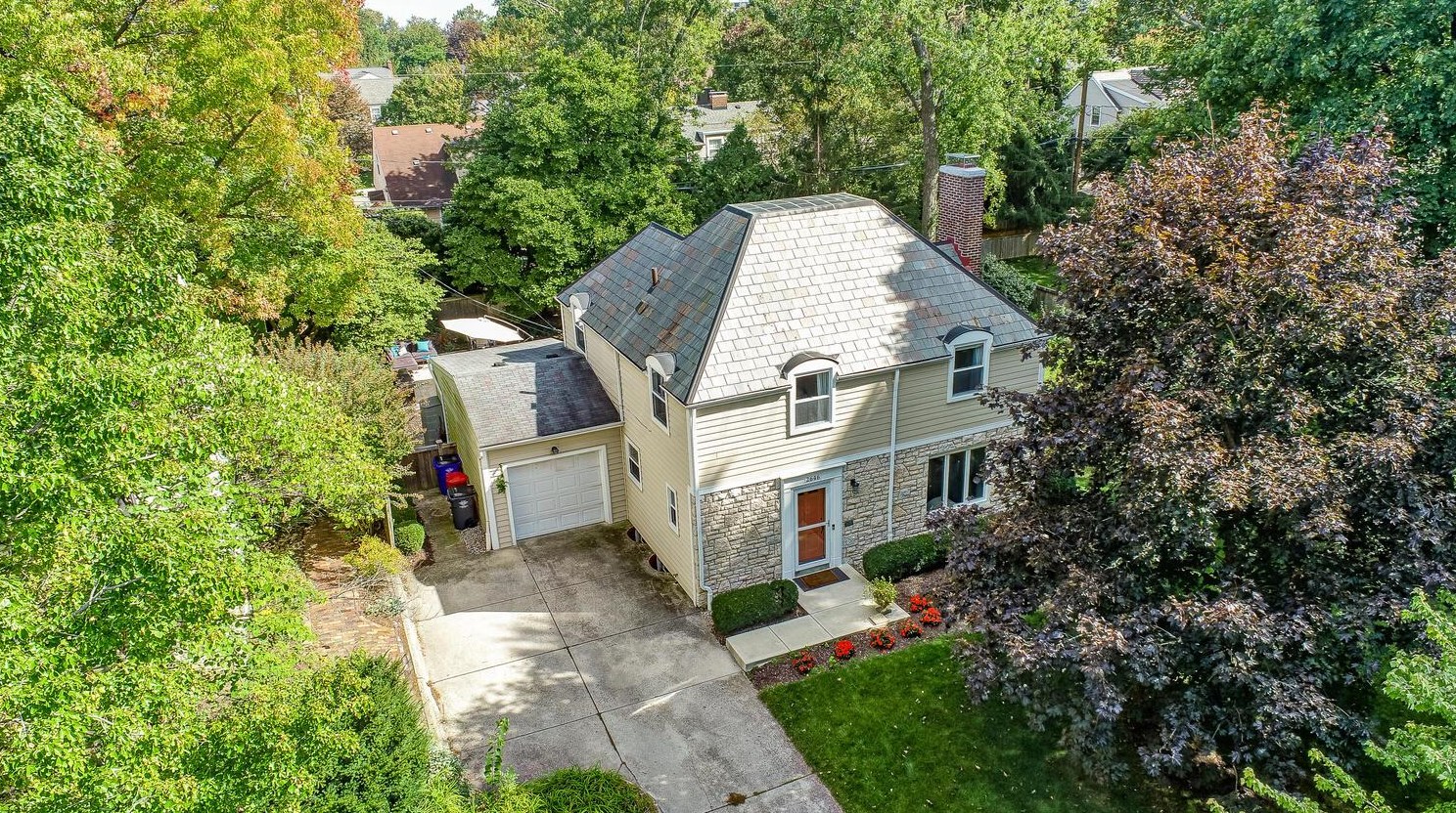 2646 Northwest Blvd, Columbus OH  43221-3345 exterior