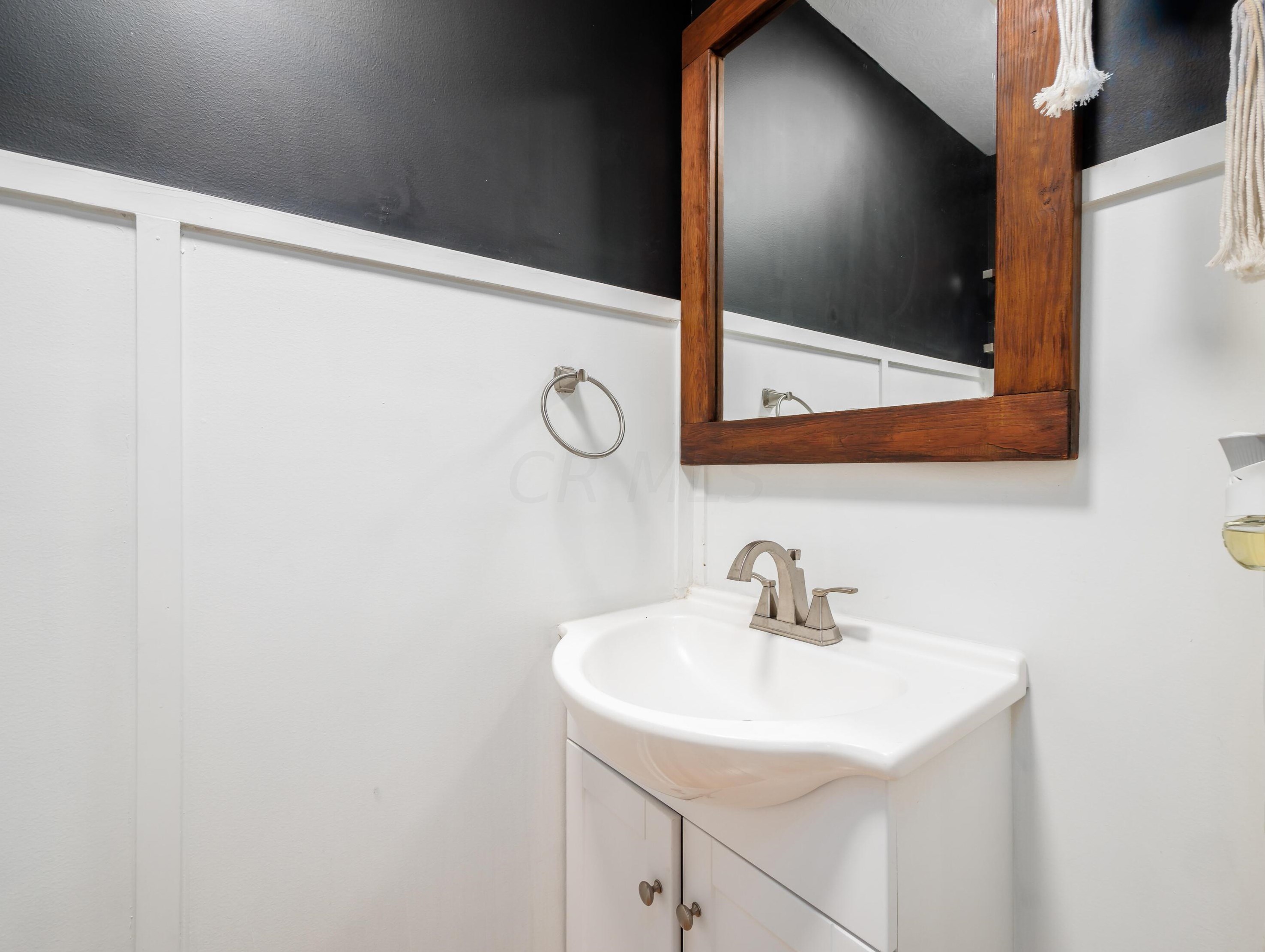 779 Siebert St, Columbus OH  43206-2970 exterior