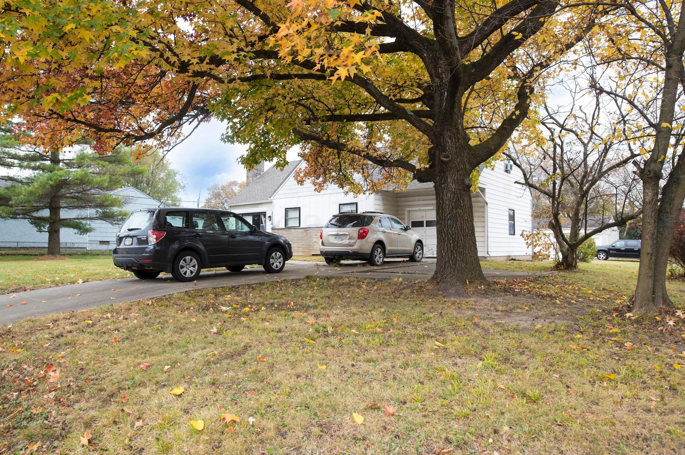 3755 Karl Rd, Columbus, OH 43224-2854