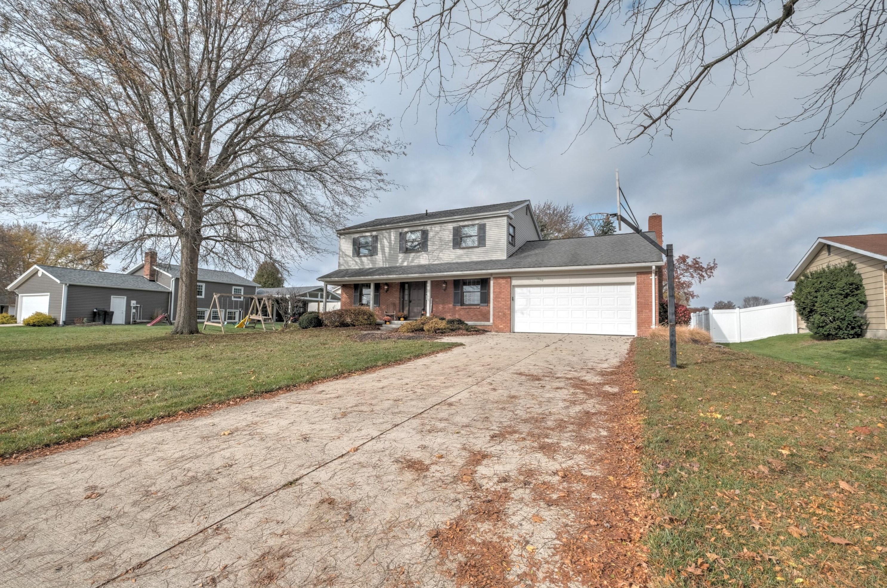 1060 Langeais Dr, Marion, OH 43302