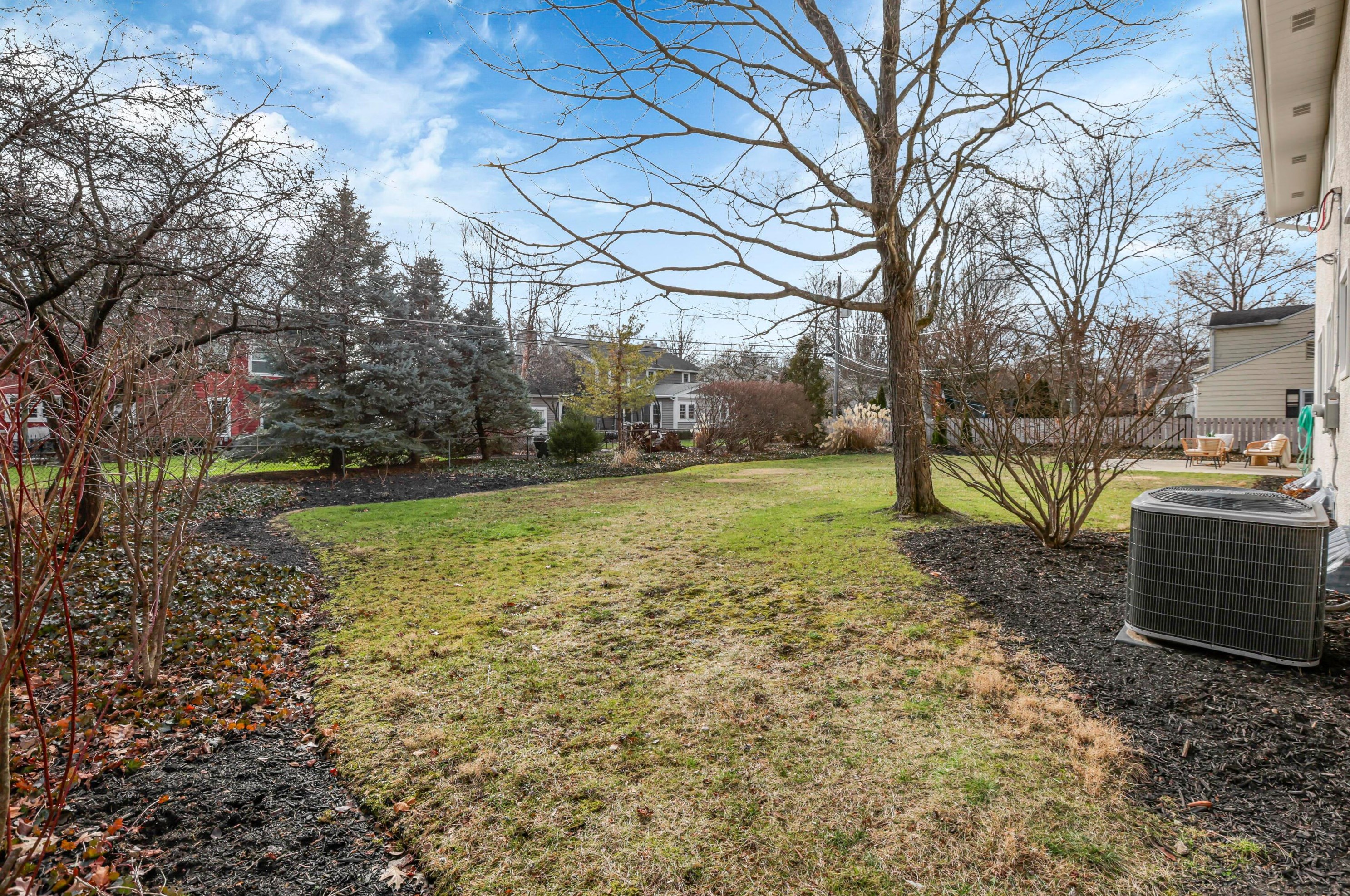 2275 Haverford Rd, Columbus OH  43220-4317 exterior