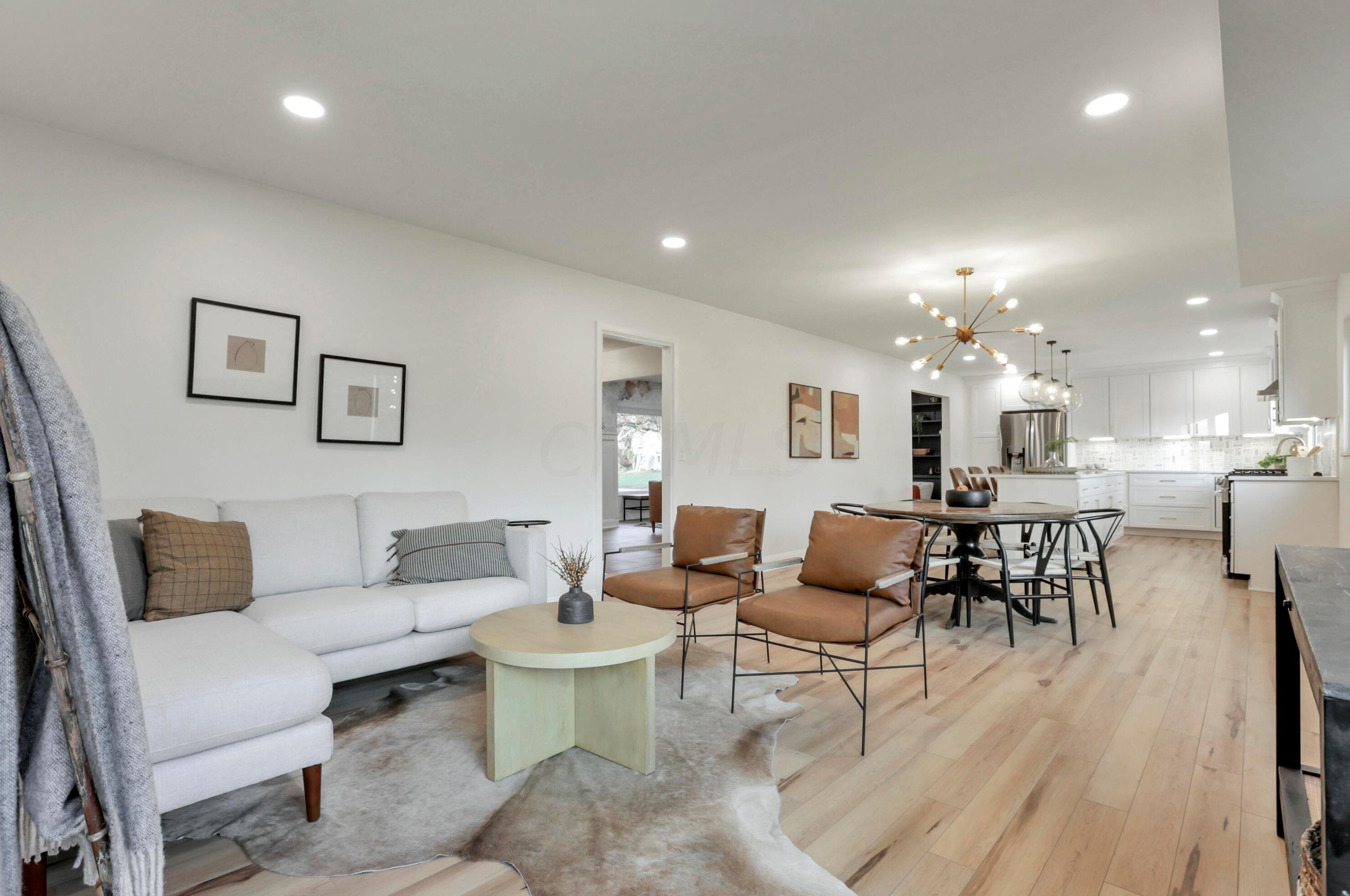 2275 Haverford Rd, Columbus OH  43220-4317 exterior