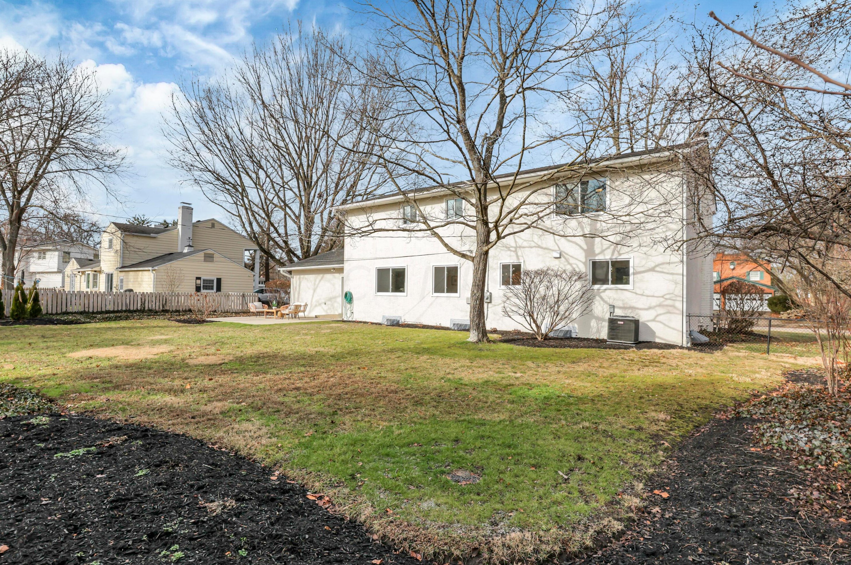 2275 Haverford Rd, Columbus OH  43220-4317 exterior