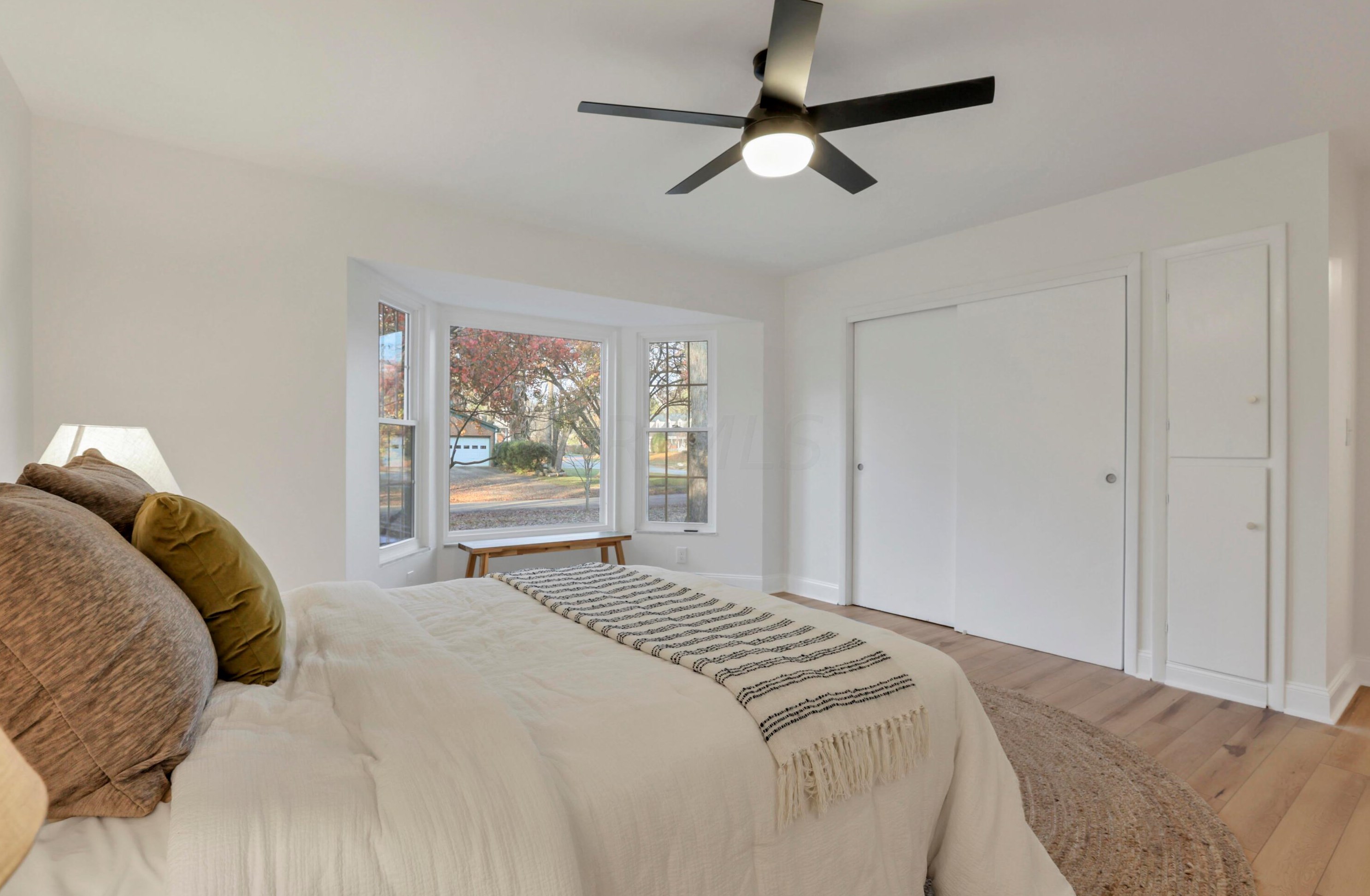 2275 Haverford Rd, Columbus OH  43220-4317 exterior