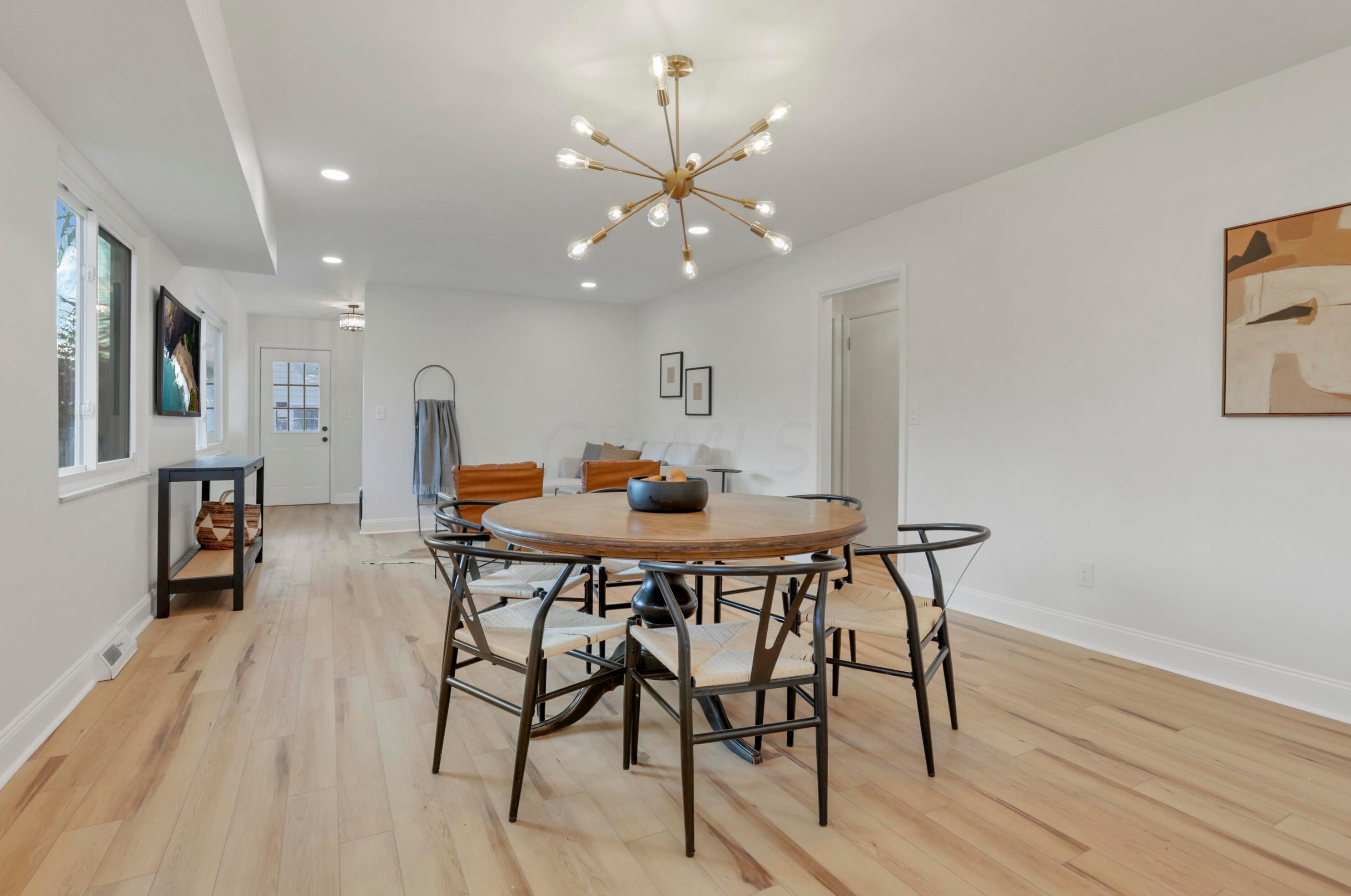 2275 Haverford Rd, Columbus OH  43220-4317 exterior