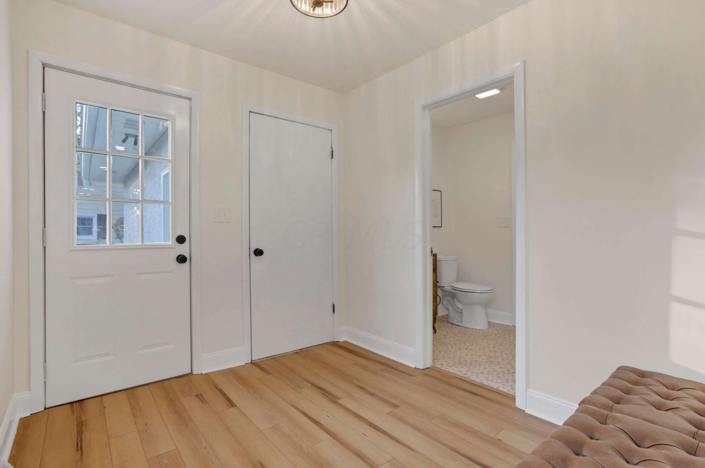 2275 Haverford Rd, Columbus OH  43220-4317 exterior