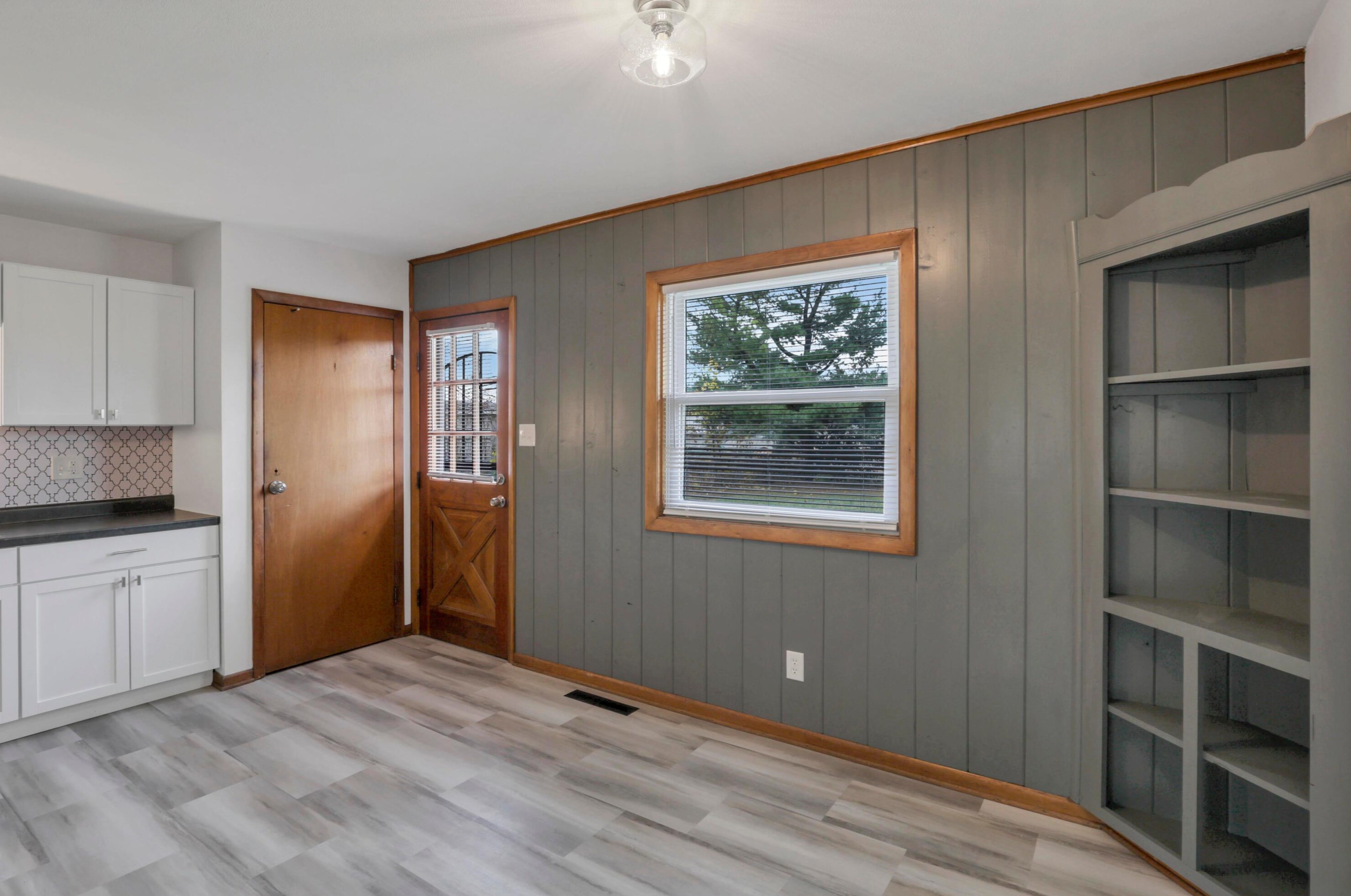 1840 Woodette Rd, Columbus OH 43232-2838 exterior