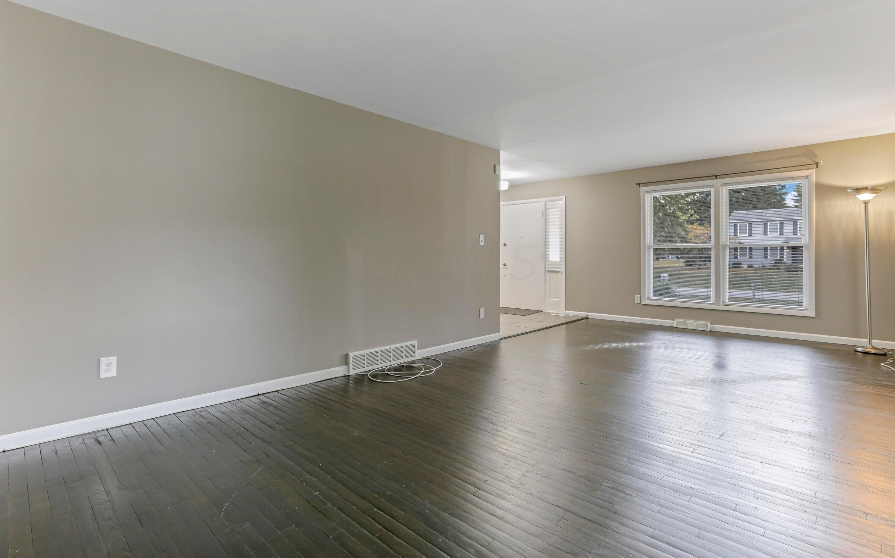 832 Conestoga Dr, Columbus OH 43213-2619 exterior