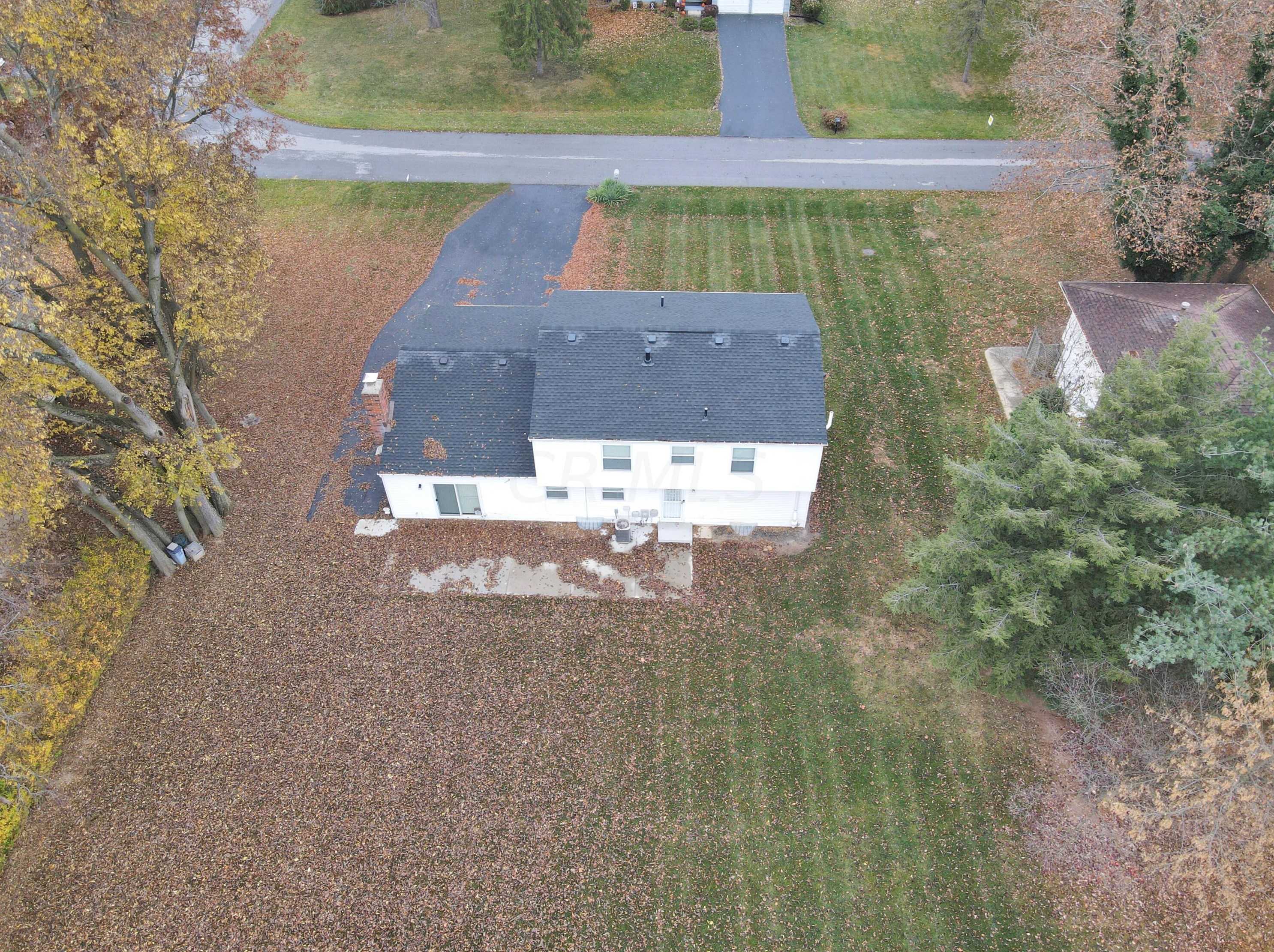 832 Conestoga Dr, Columbus, OH 43213-2619