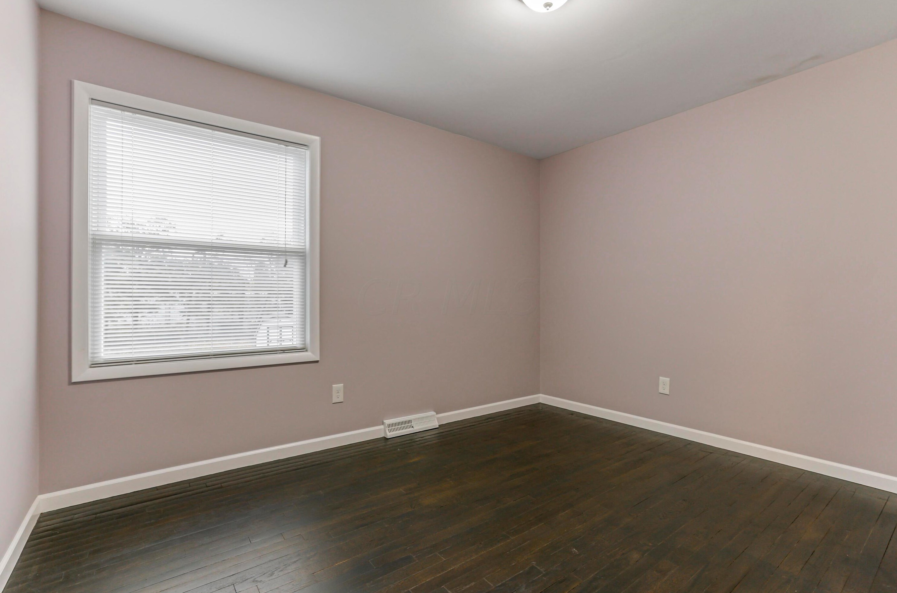 832 Conestoga Dr, Columbus OH 43213-2619 exterior