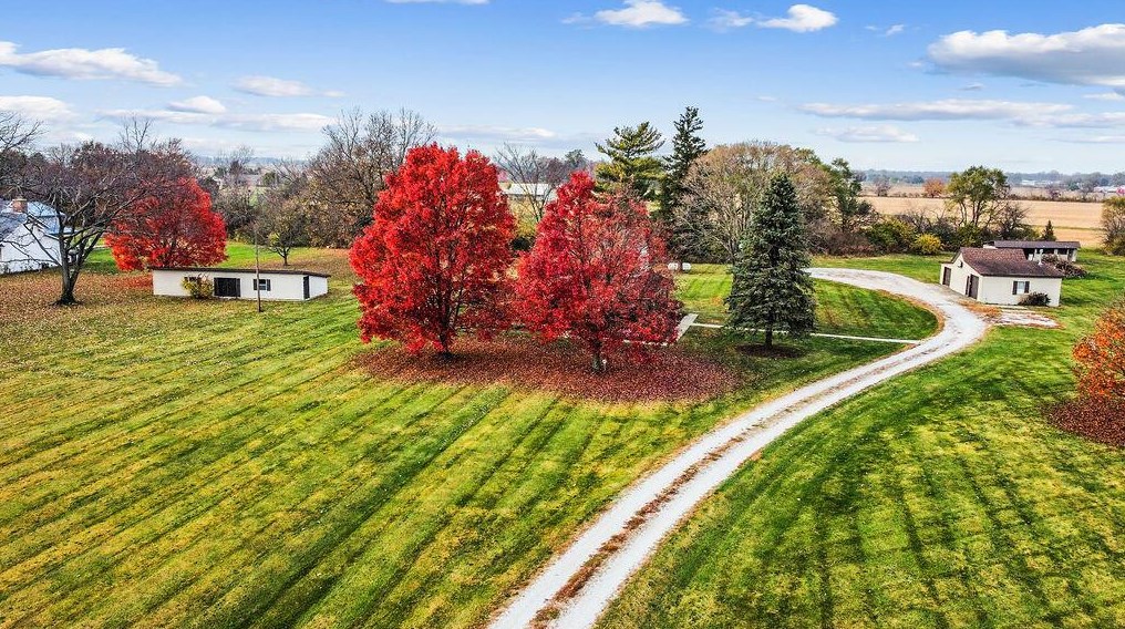 4544 W Ford Rd, Ashville, OH 43103