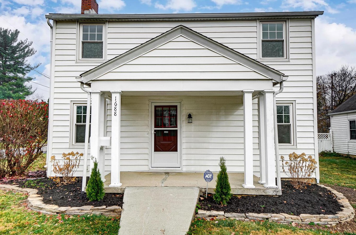 1688 Lakeview Ave, Columbus, OH 43224-4333