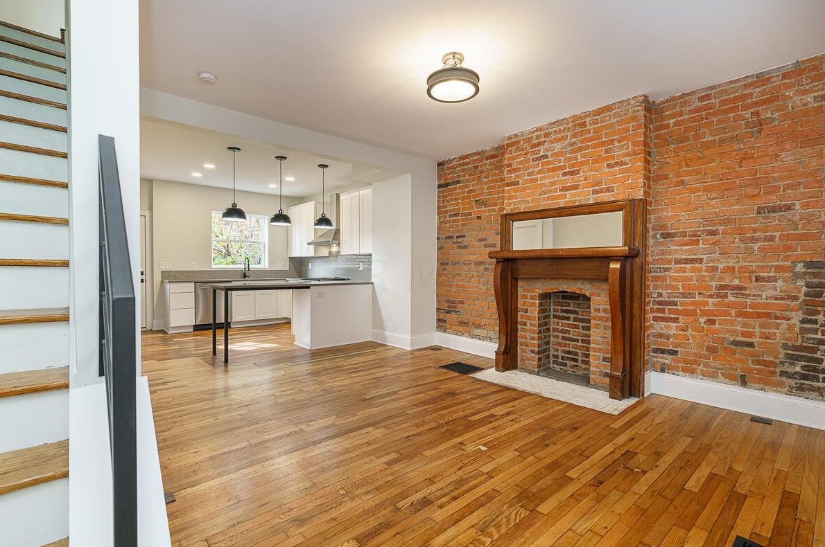 395 2nd Ave, Columbus, OH 43201-3623