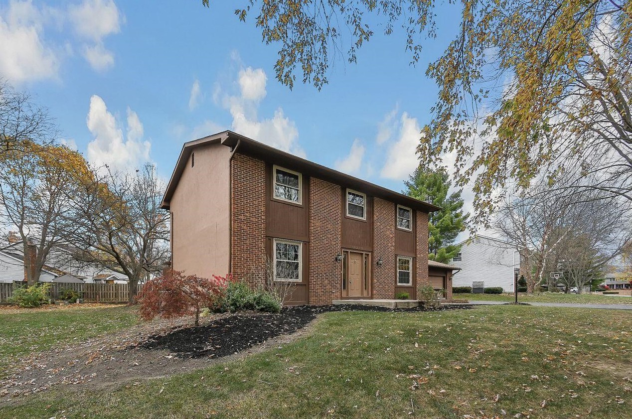 10210 Wellington Dr, Pickerington, OH 43147