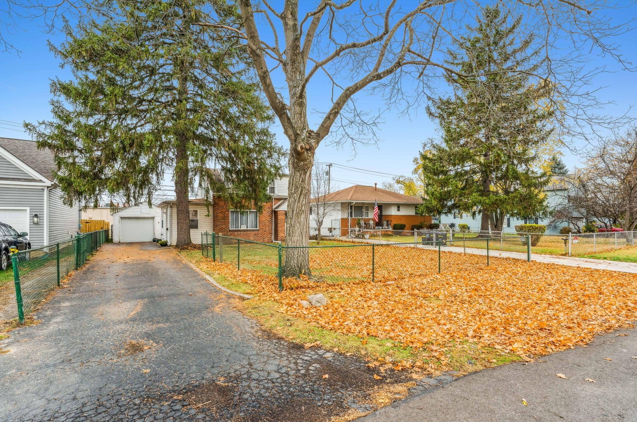 625 Elaine Rd, Columbus, OH 43213-2834
