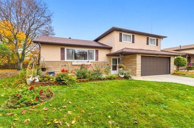 5558 Driftwood Rd, Columbus, OH 43229-4459