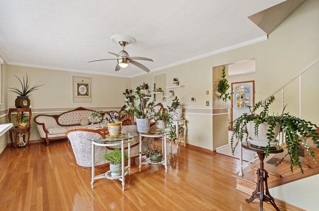 5558 Driftwood Rd, Columbus OH 43229-4459 exterior