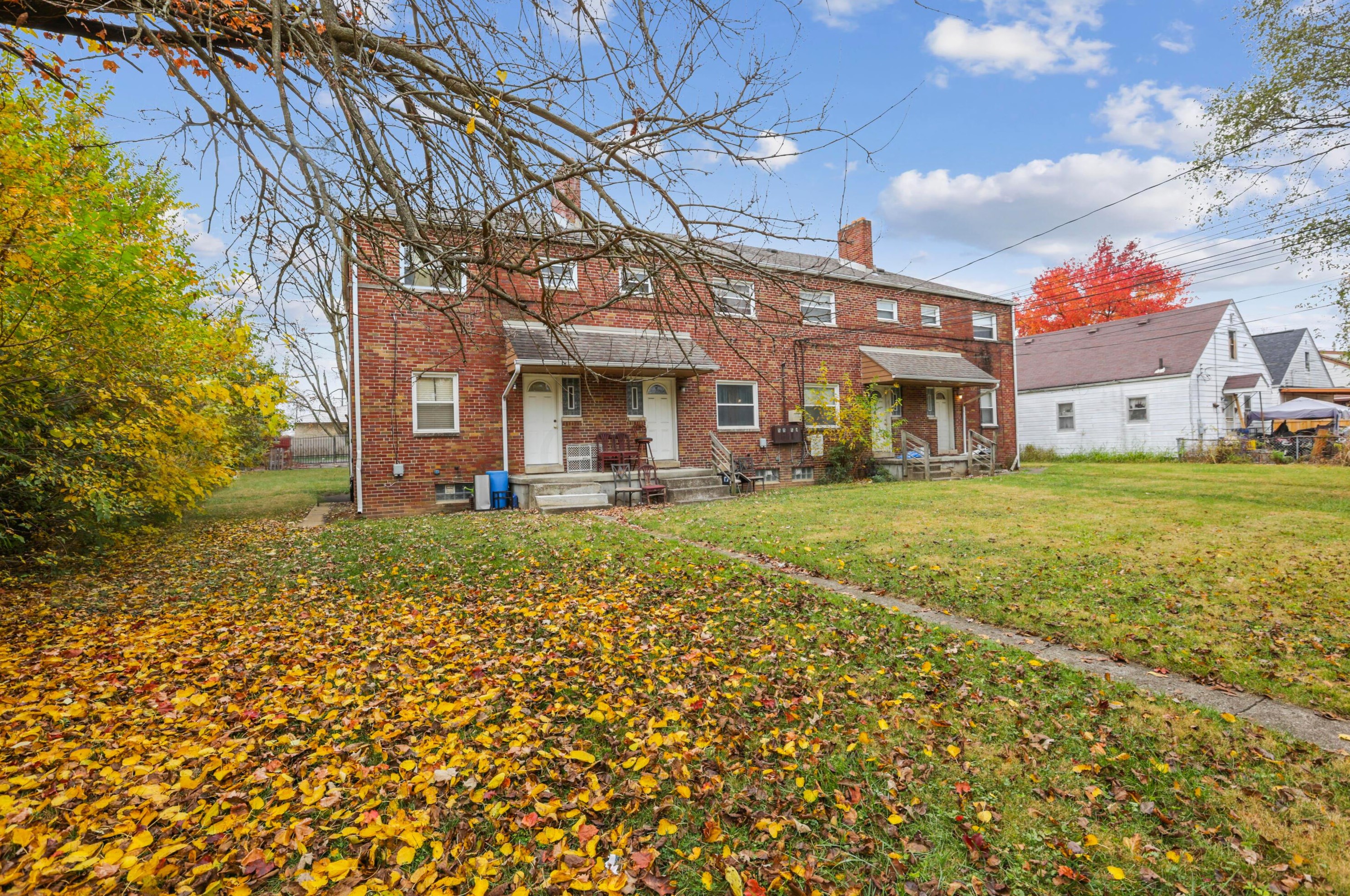 100-112 Powell Ave, Columbus OH  43204 exterior