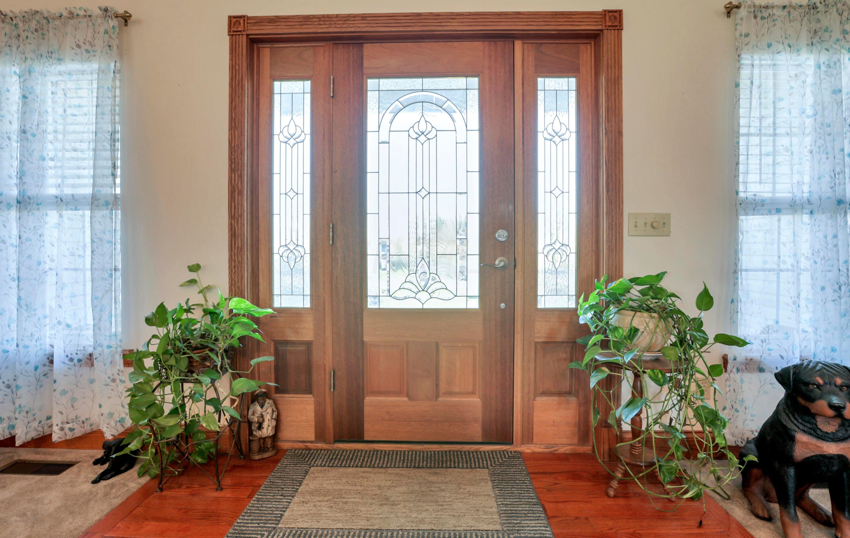 57 Millstone Cir, Pataskala, OH 43062