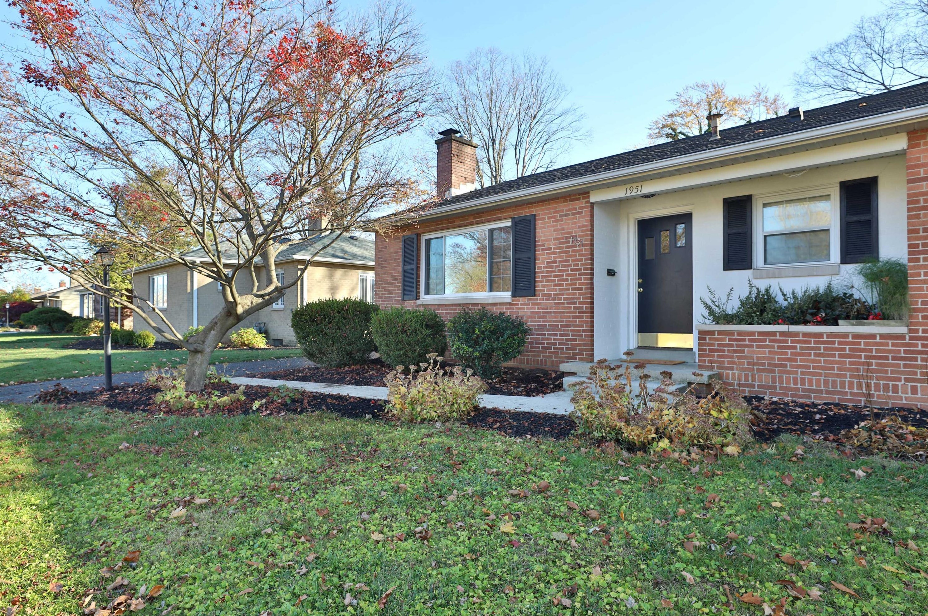 1951 Langham Rd, Columbus, OH 43221-1911