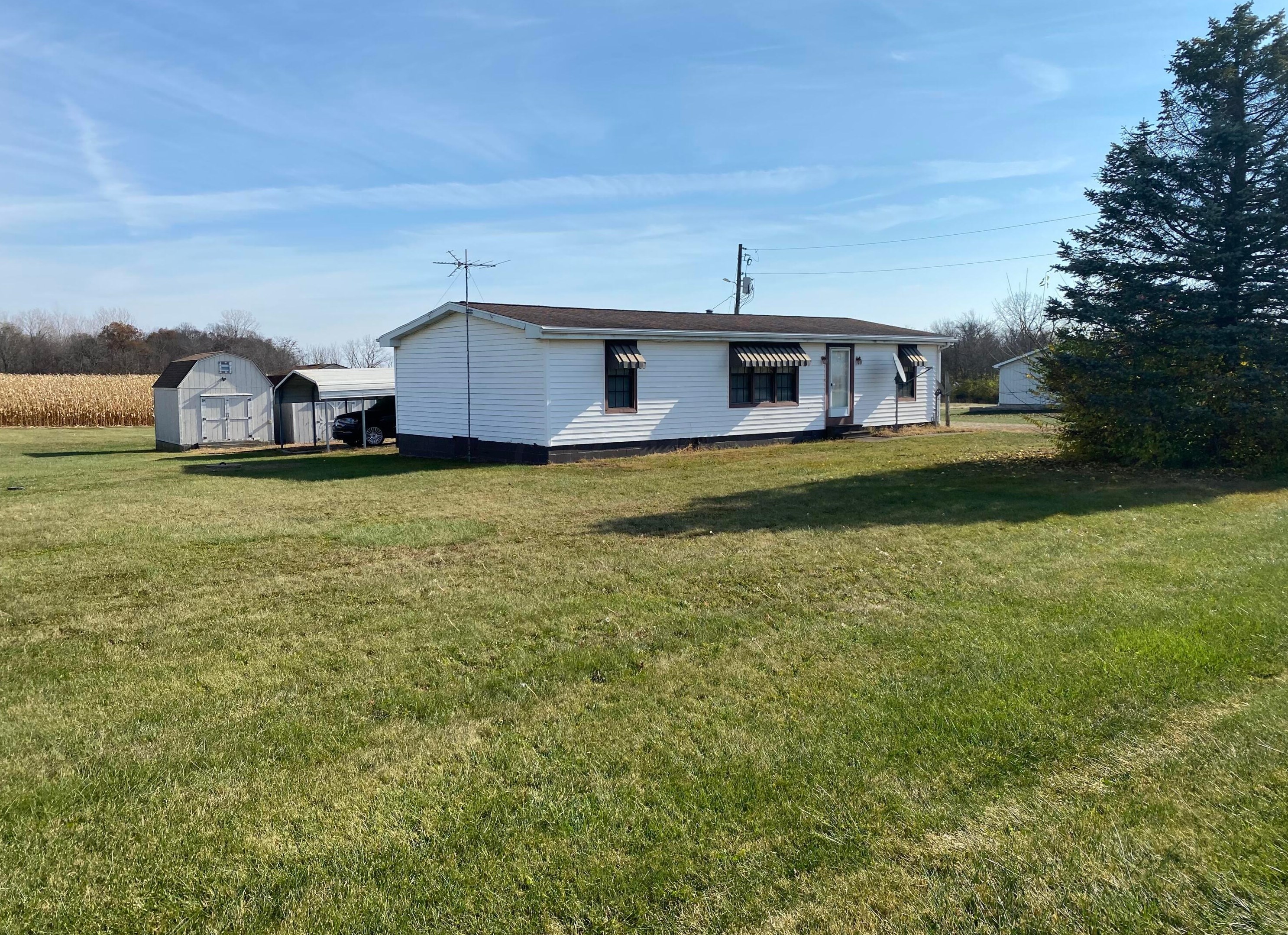 22024 Smith Hulse Rd, Circleville, OH 43113-9647